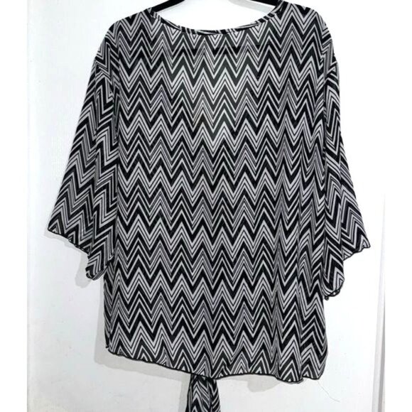 Chevron Print Womens Blouse By Etched 3X Black & White Loose Fit V-Neck 3/4 Slee - Picture 5 of 6